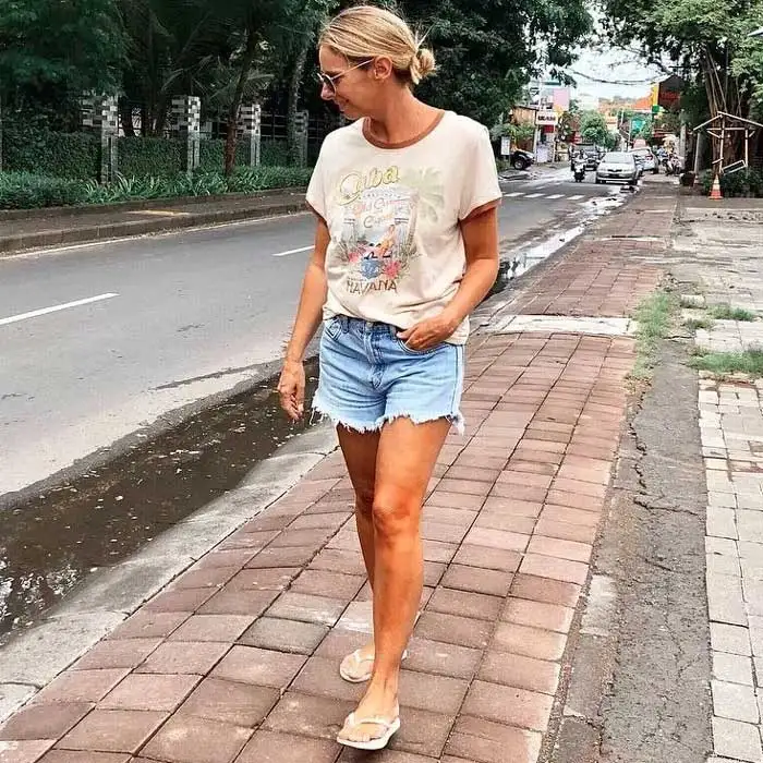 Богемный Вдохновленный футболка Женская рок-н-ролл мотоцикл цыпленок печати топы летние бежевые круглый вырез повседневные футболки Топы футболки