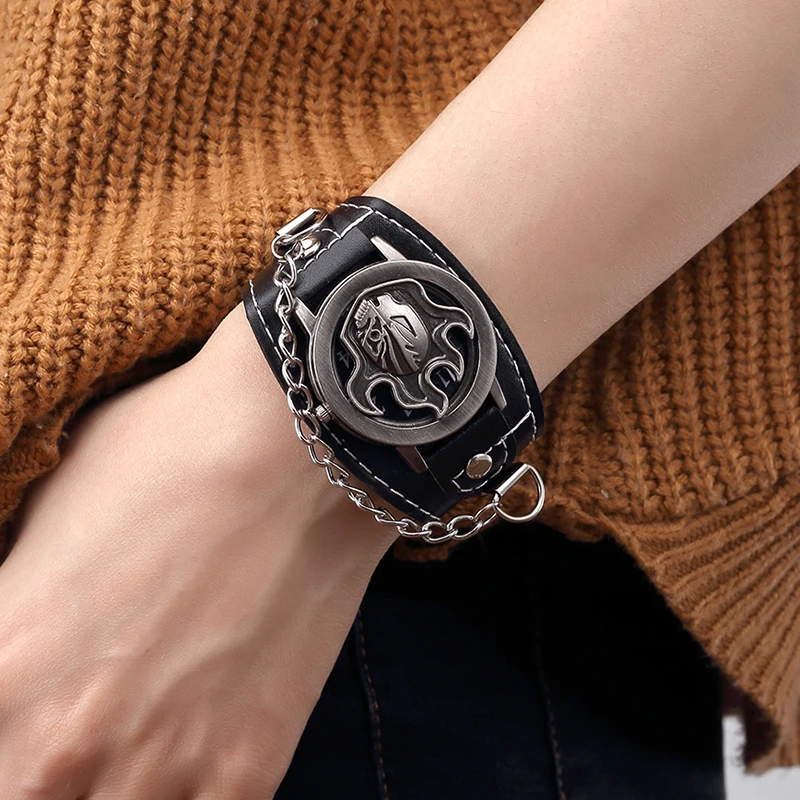 

2021 New Arrive O.T.SEA Brand Cool Flame Skull Pu Leather Watch Men Fashion Sports Quartz Wrist Watch Relogio Masculino 1831-8