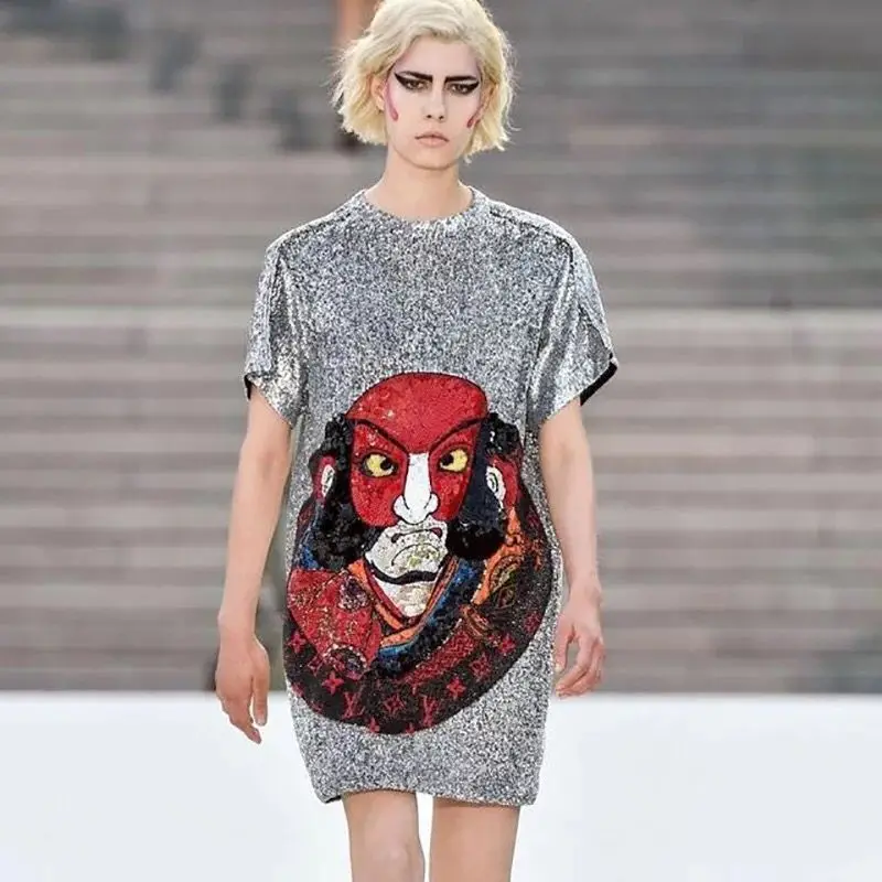 Женское платье футболка с блестками свободное мини для макияжа лица лето