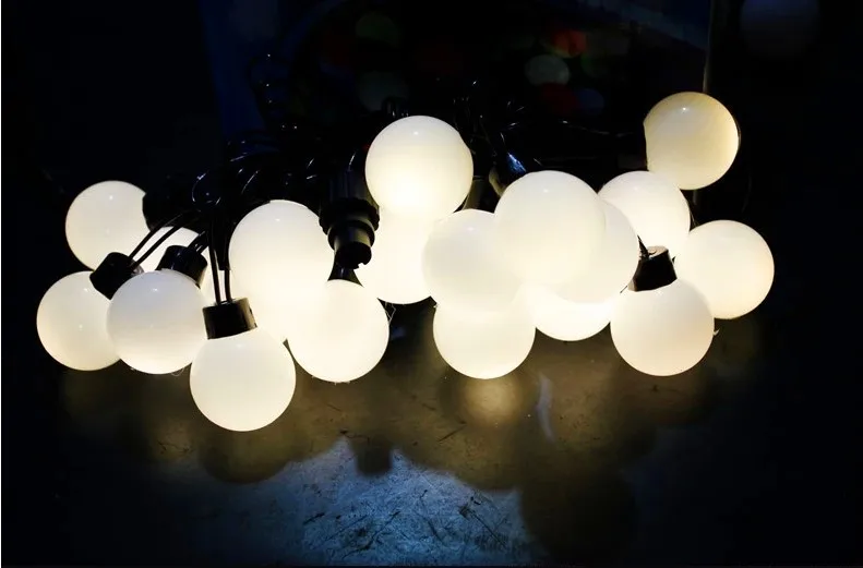 Светодиодная Рождественская гирлянда с теплым белым светом тип шара диаметр 40 мм