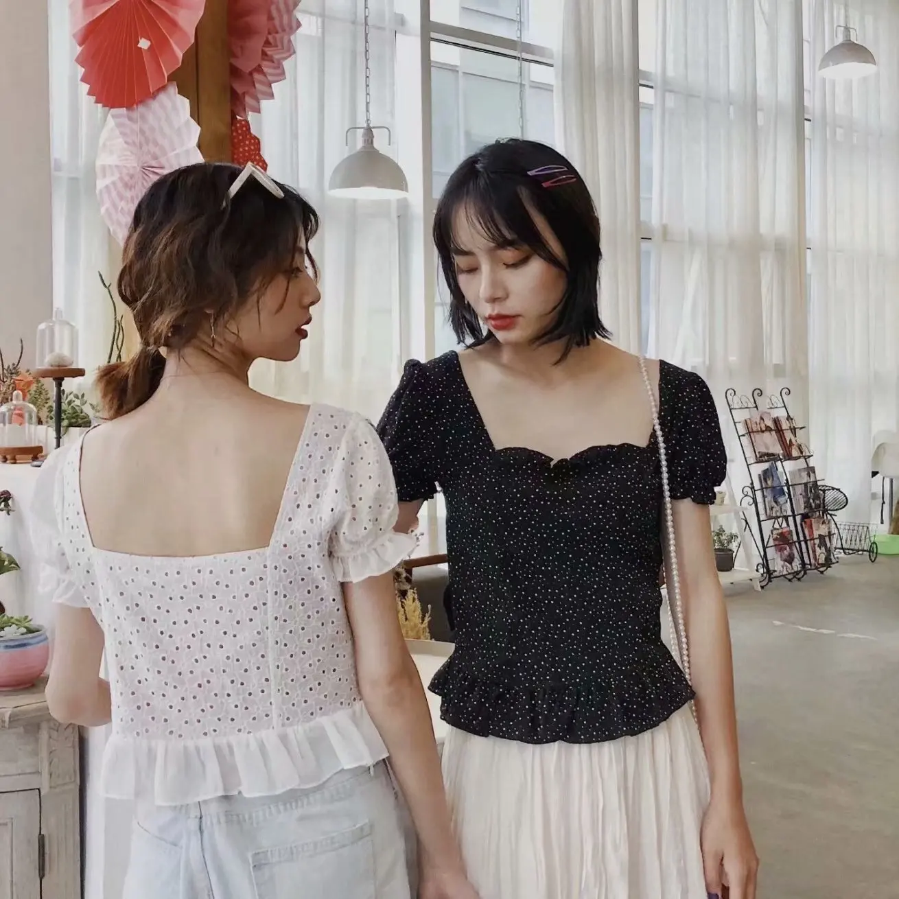 Женская блузка с цветочной вышивкой Повседневная белая квадратным вырезом и