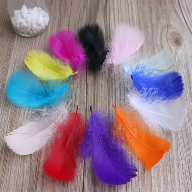 Hermosa pluma de ganso tenido DIY dia De Navidad decorar 50 raiz la venta 7 10 cm 2 4 pulgadas|plumas|plumas |