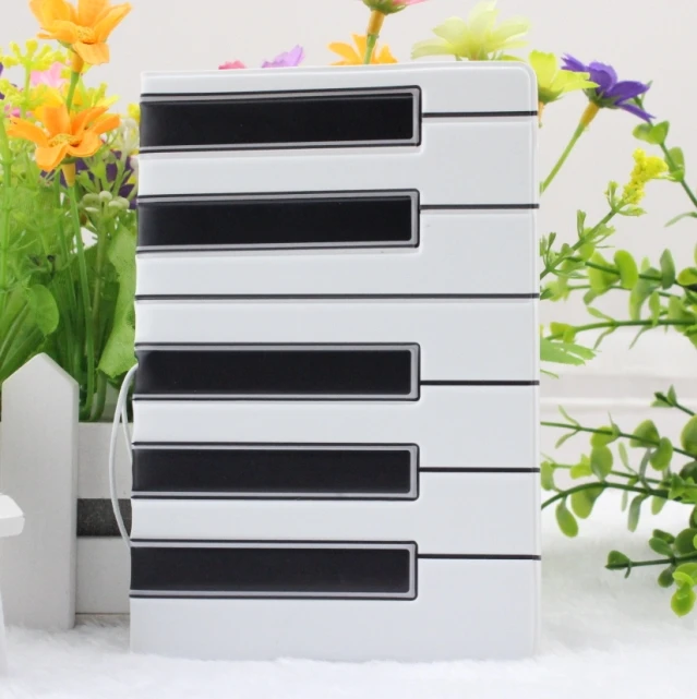 Черно-белая трехмерная стереоскопическая Обложка для паспорта с пианино-ключами