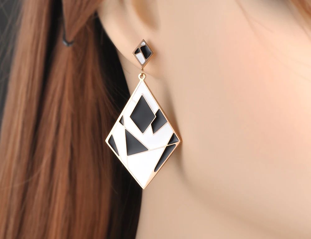 Ювелирные изделия JeeMango большие ромбовидные серьги черные/белые глянцевые из