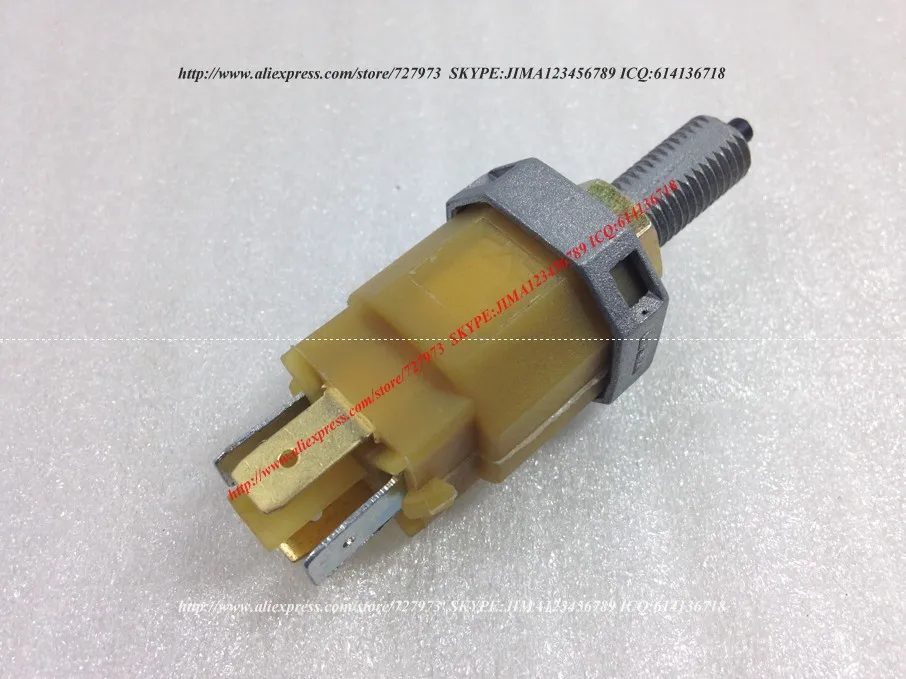 Выключатель тормозной лампы для CHERY RIICH, TIGGO, MVMX33, DR5, QQ6, QIYUN, KIMO, FACE, ARAUCA, A3, ORINOCO, CEILO, BOO, FORZA, VORTEX ESTINA, FULWIN2