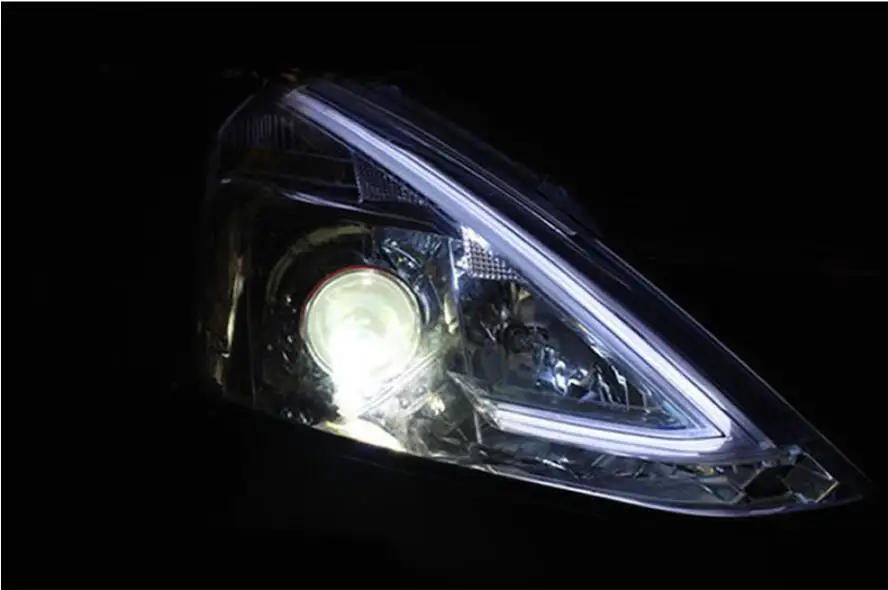 2pcscar Head light For Nissan Livina Headlights 2007~2012/2013~2018year Livina headlight Bi-Xenon Beam Fog light angel eyes Auto