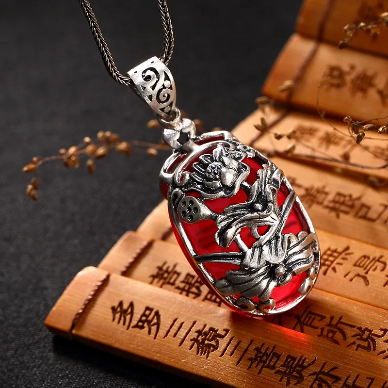 

2018 Специальное предложение бросились Carnelian один олень, серебро, S990, чистый антиквариат, выдолбленные, цветок лотоса и цветок сливы.
