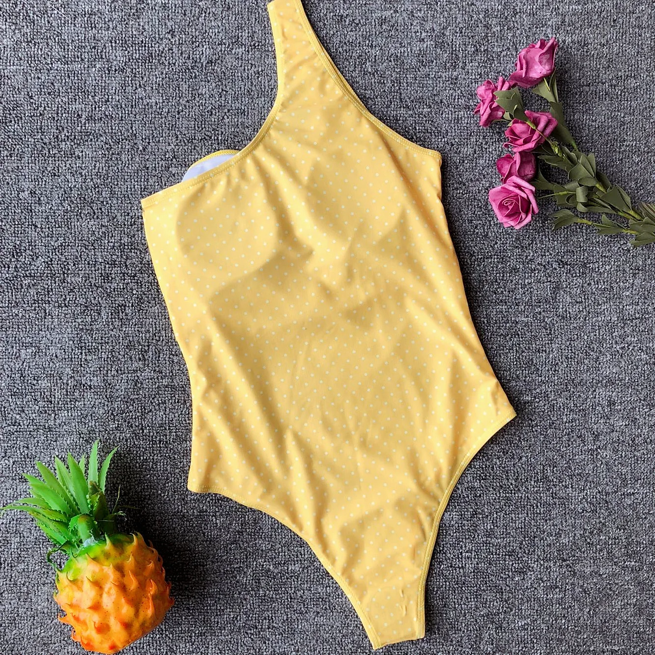 2019 цельный купальник на одно плечо женский пляжный в горошек с оборками