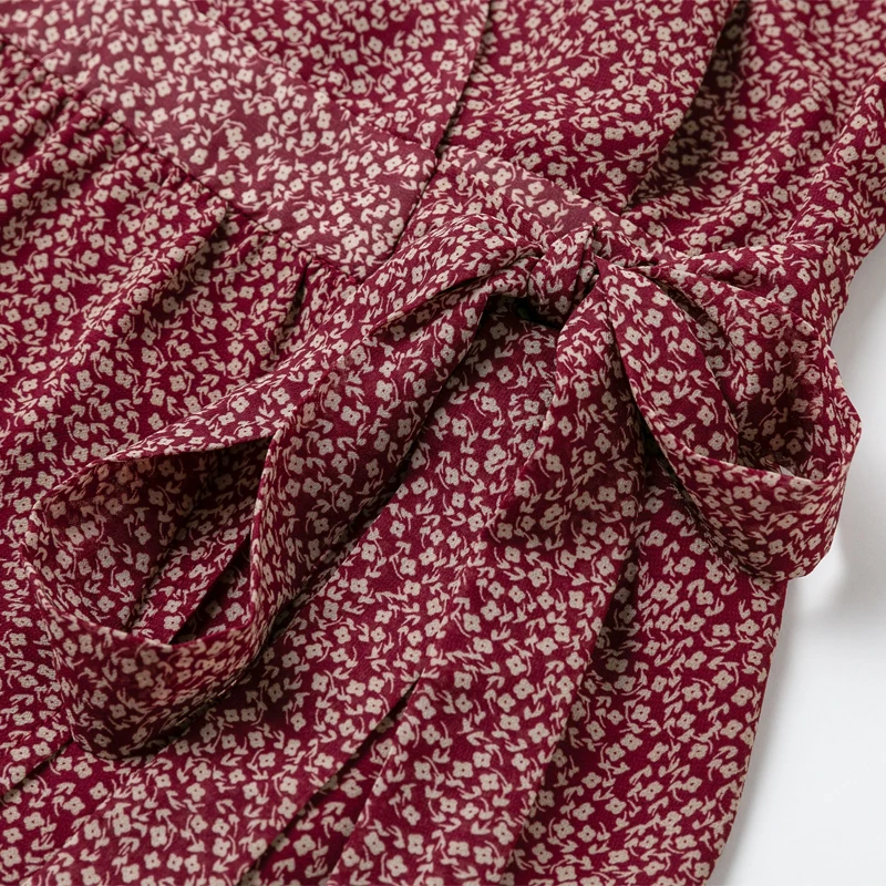 Женское платье с цветочным принтом V-образным вырезом и коротким рукавом |