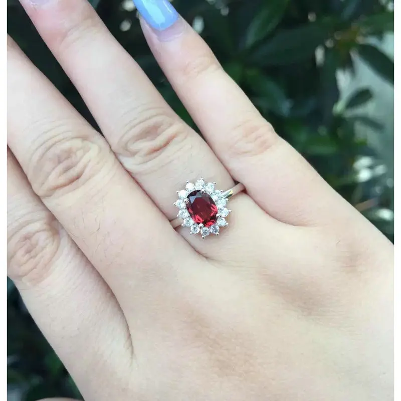 Женское кольцо из серебра 925 пробы с красным гранатом|Кольца для помолвки| |