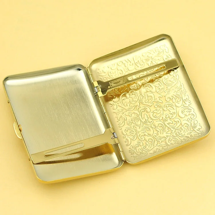 

It Can Hold 16 Packs Of Cigarettes Man Cigarette Cases