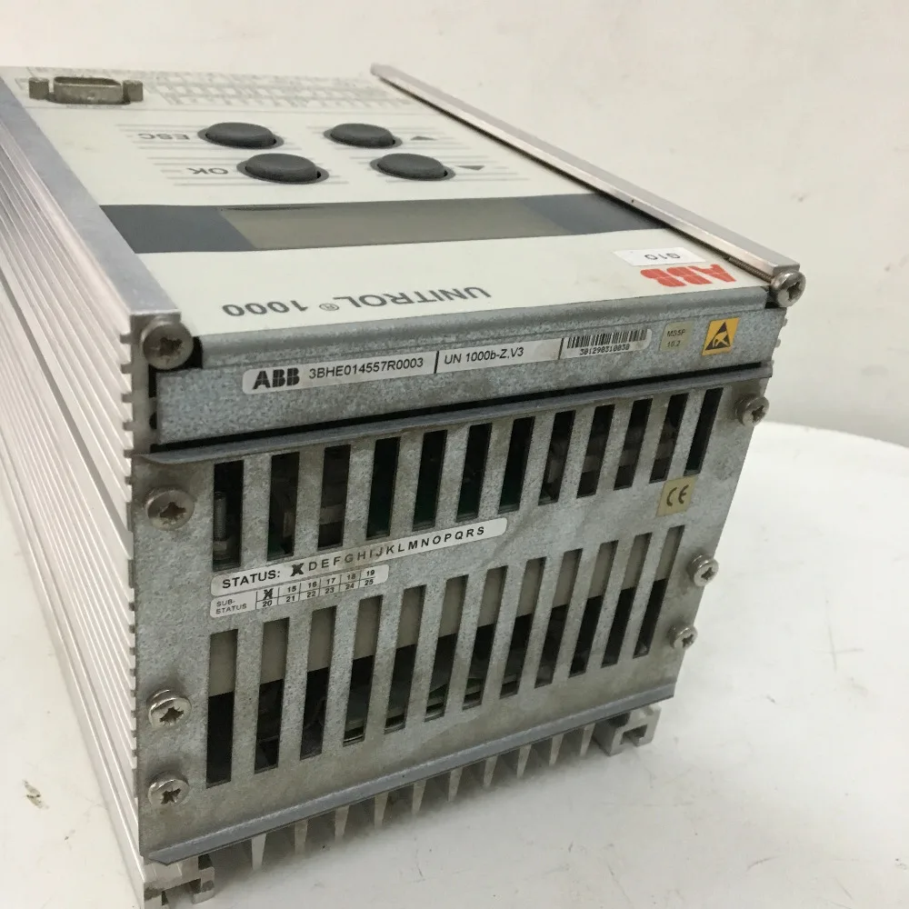 ABB Unitrol 1000 возбужденный/регулятор напряжения 3BHE014557R0003 используется в хорошем