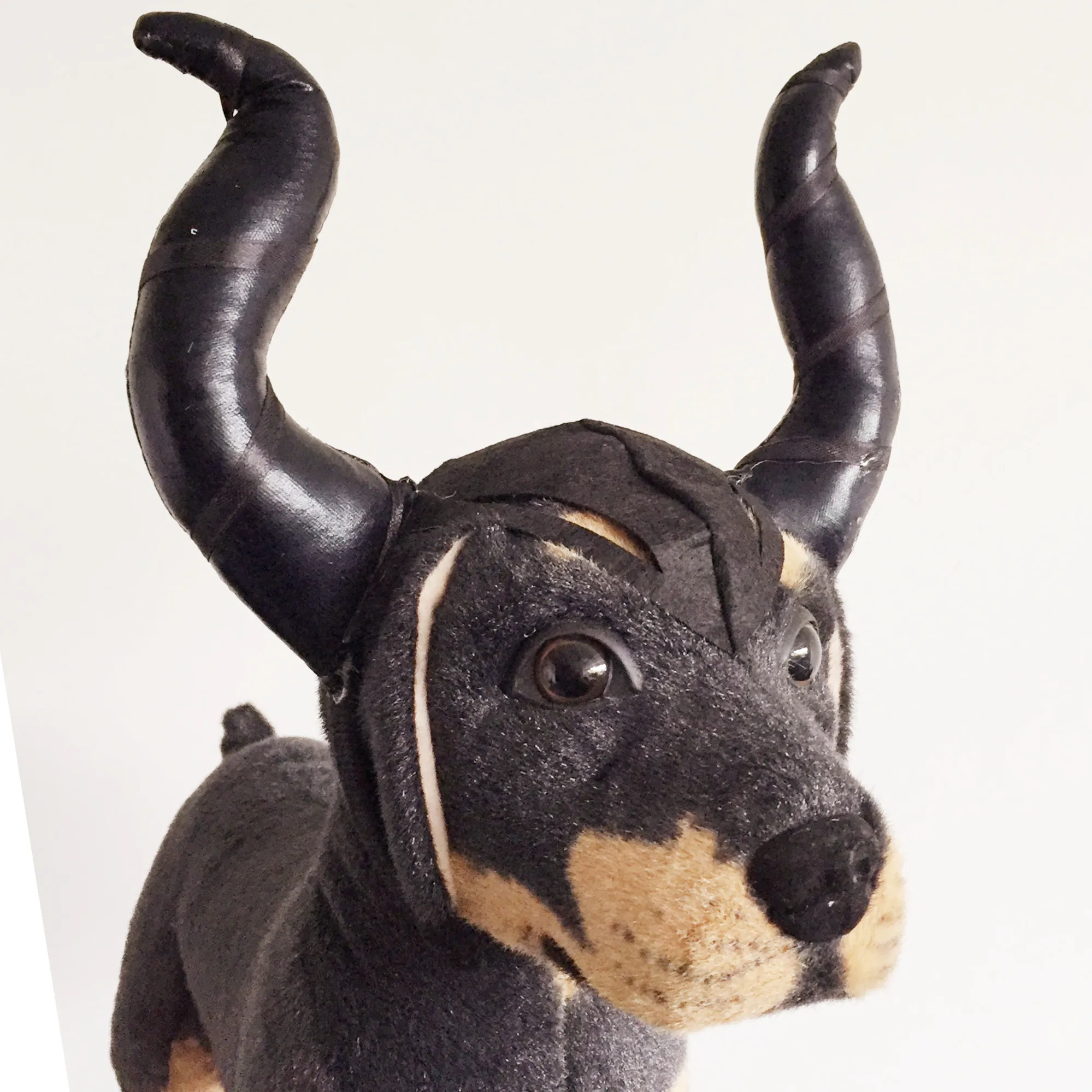 Забавная Черная Королева малефисент голова собака маска Костюм для домашних