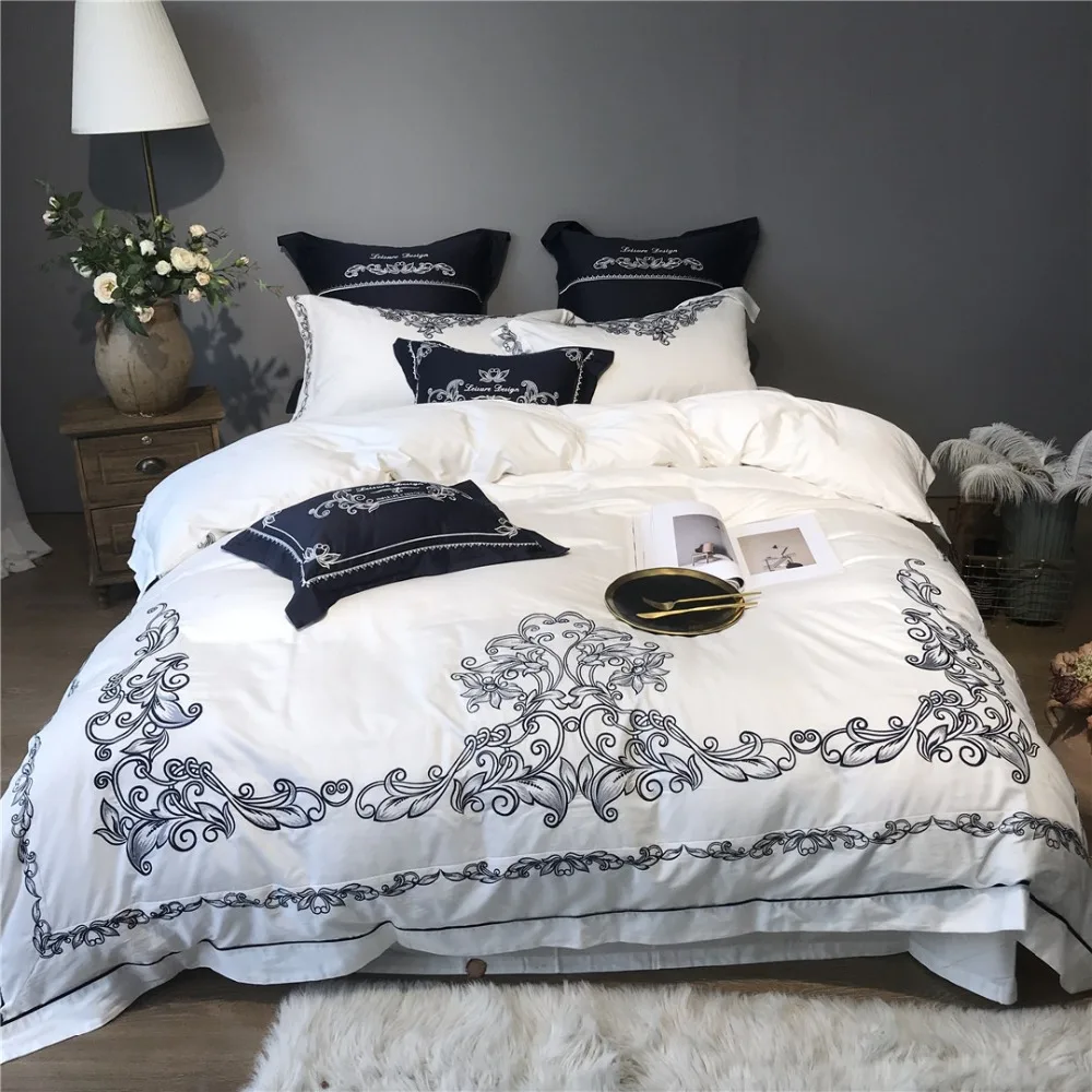 

Luxury 80S Egyptian cotton Embroidery Royal Bedding sets Queen King Wedding Duvet cover Bed sheet set Pillowcases 4/6pcs white