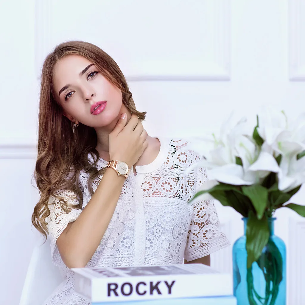 Женские Роскошные Кварцевые часы простые и модные роскошные женские кварцевые с