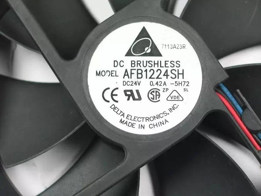 Вентилятор охлаждения сервера Detla Electronics AFB1224SH 5H72 DC 24 В 0.42A 120x120x25 мм|square fan|server fandc 24v
