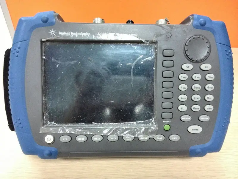Agilent/HP N9340A Handheld RF Spectrum Analyzer with accessaries | Инструменты