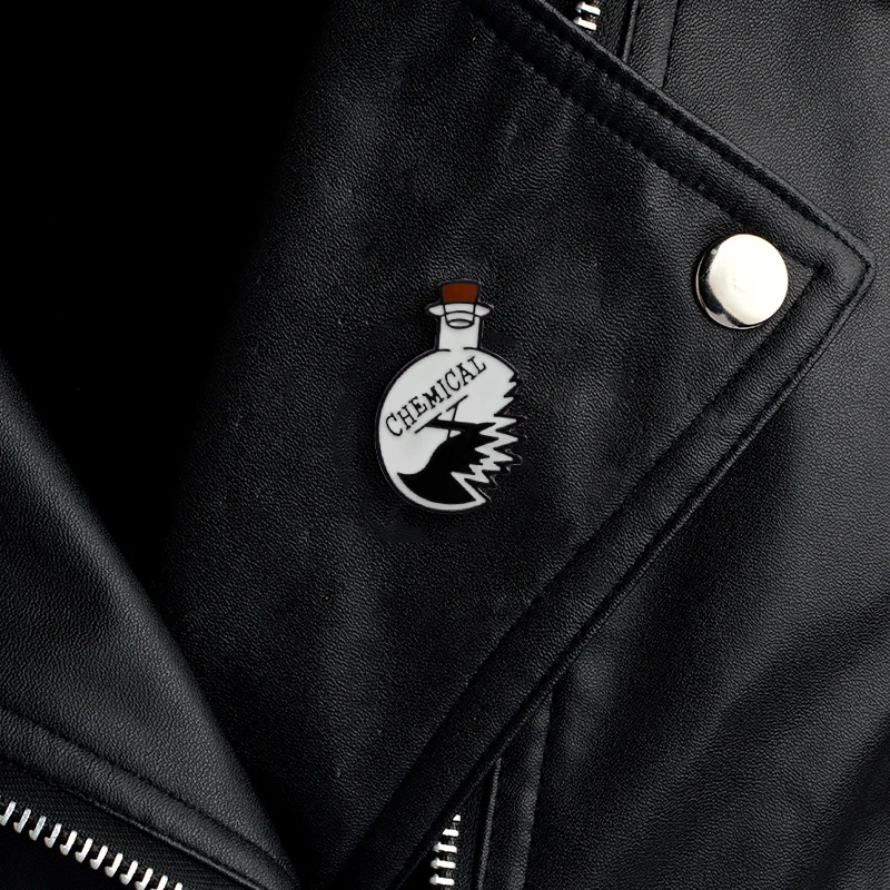 Синтетическая игла для бутылок лабораторный эксперимент брошь Химия х