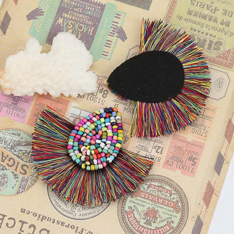 Подвески из полиэстера с кисточками и бусинами 3 шт. разноцветные аксессуары для