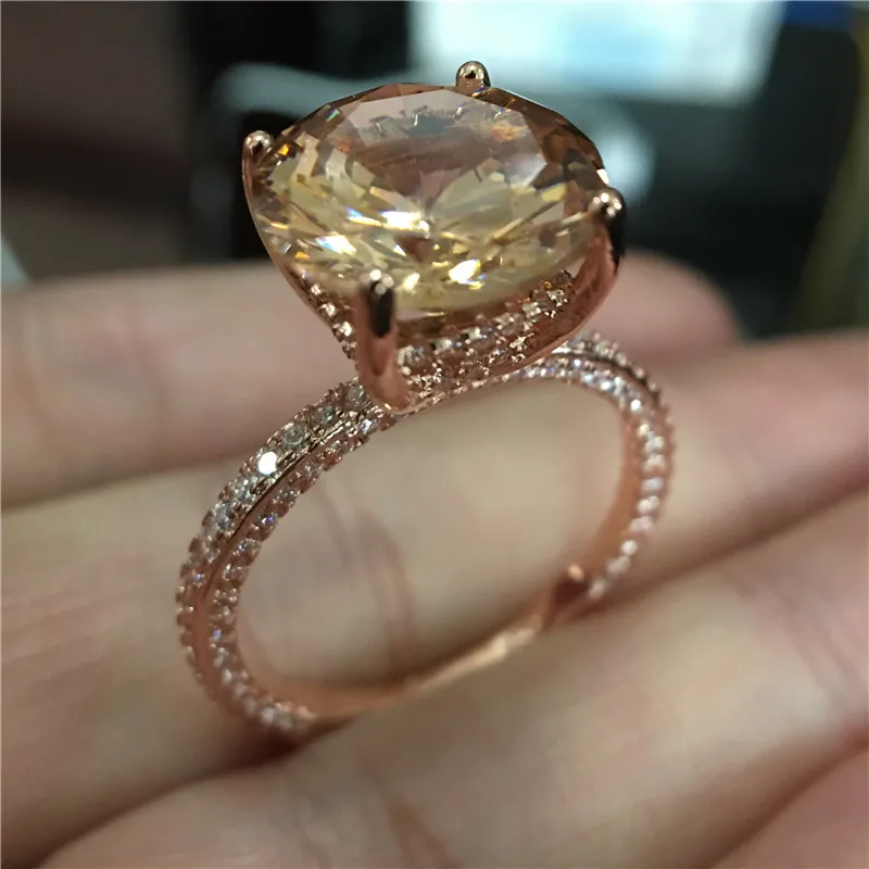 

Кольцо женское из серебра 925 пробы с фианитом 3 карата