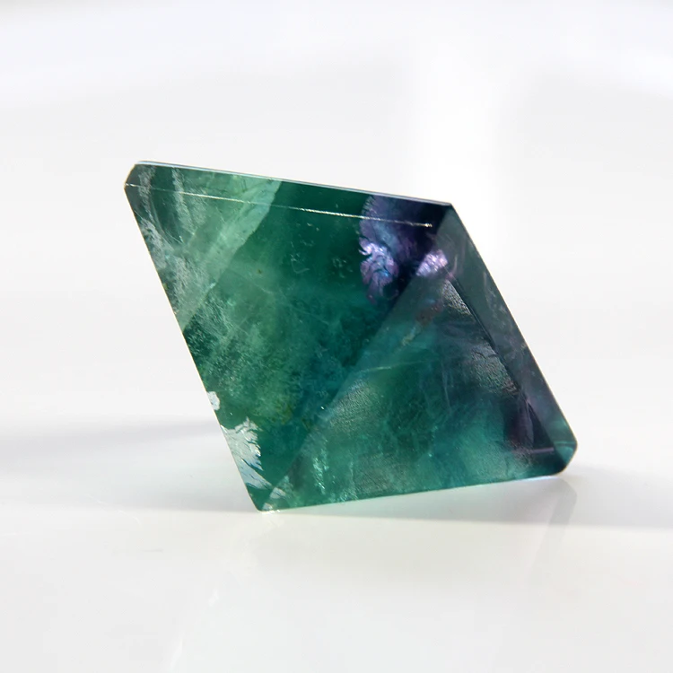 2015 натуральная кристальная Пирамида фиолетовая точка флюорита хлорфановая