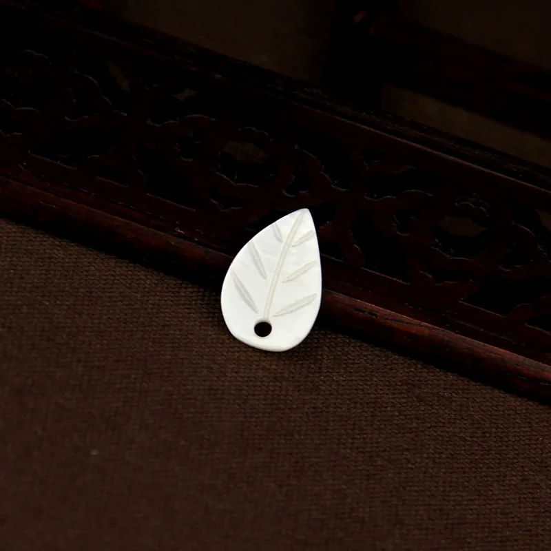 

Leaf Wing Tree Shape Flower Shell Pendants White Charms Pendant Earring Brooch DIY Jewelry Accessories