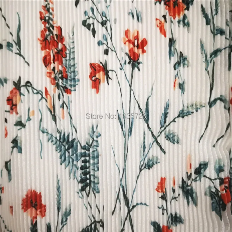 Мини-платье с глубоким v-образным вырезом и цветочным принтом с плиссированной деталью-Yidora 2019ss Новое Женское платье