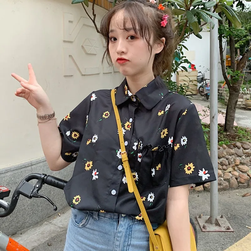 Блузка женская шифоновая с цветочным принтом коротким рукавом и отложным