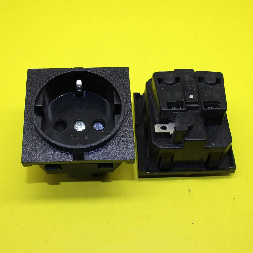 AD-045 AC power socket AC250V/10A Multifunction German Industrial Plug Electrical Socket |
