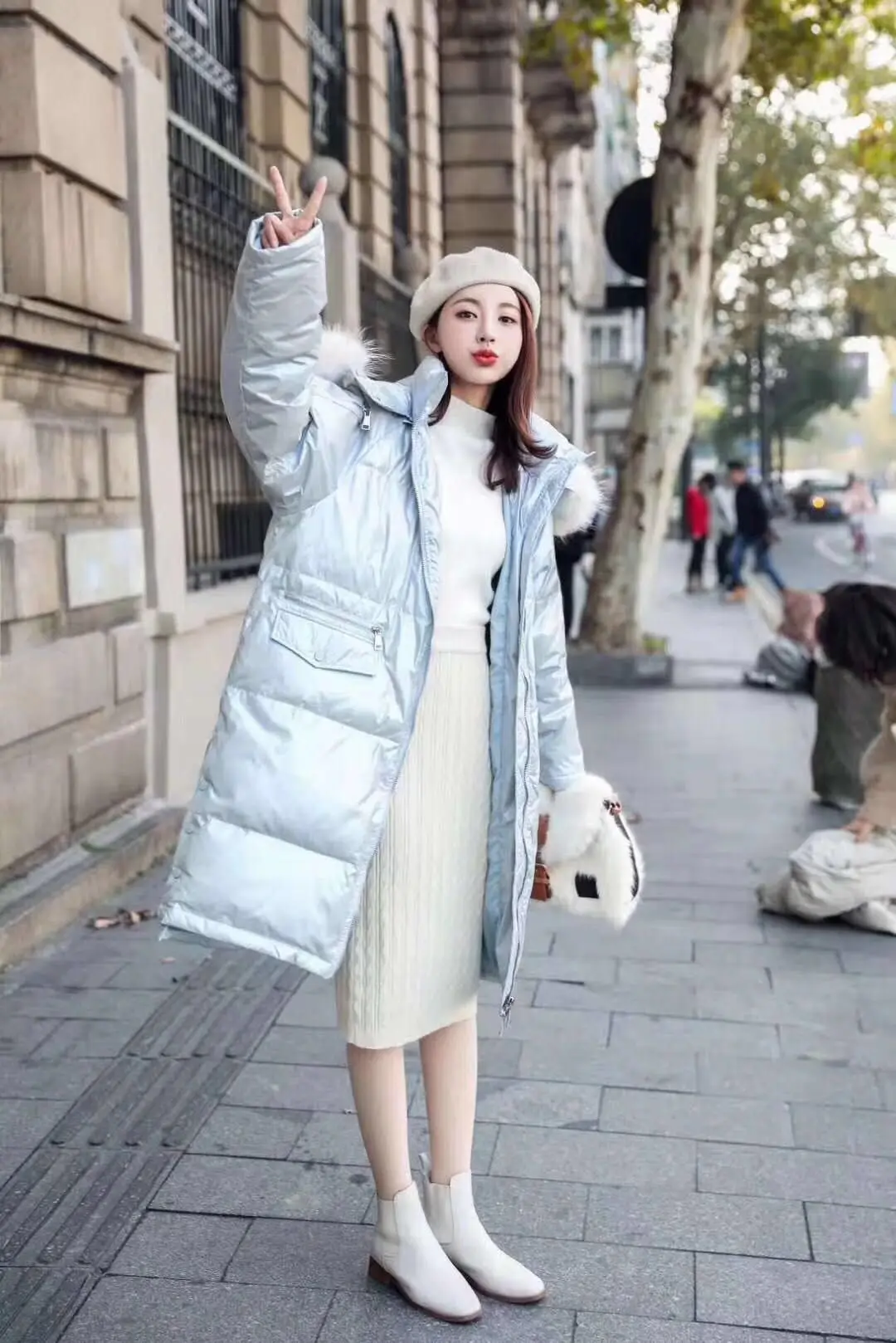 Winter Down Coat Women Hooded Natural Raccoon Large Fur Collar 90% White Duck Down Jacket Female Thick Warm Long Jacket Parkas