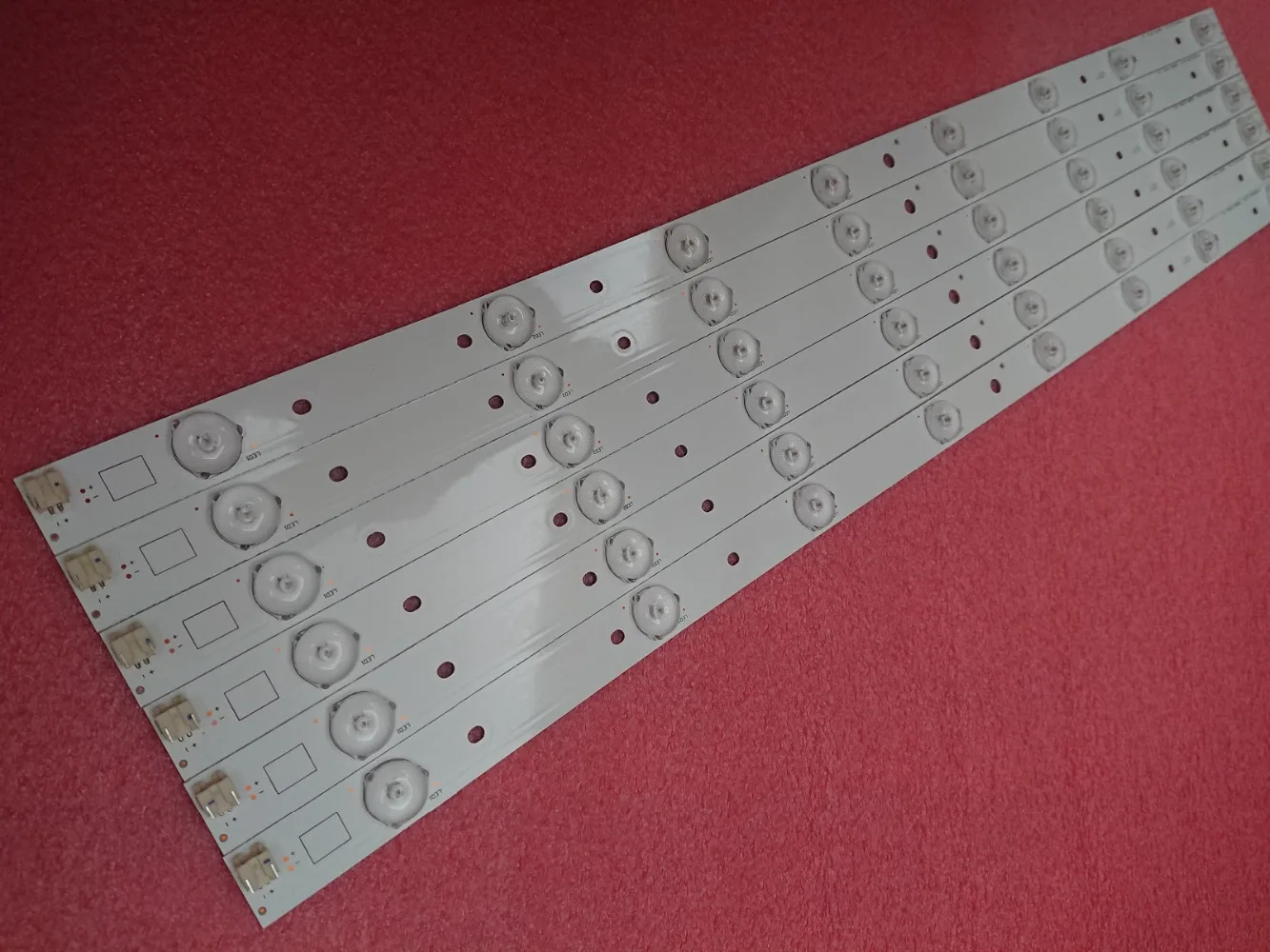 Светодиодная лента для подсветки TOSHIBA 32l2300 32l230 32L2333 32L2333DG 32W2333D SVT320AE9|Светодиодные