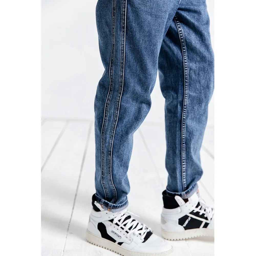 Демисезонные мужские джинсы SIMWOOD брюки батальных размеров из потертого денима с