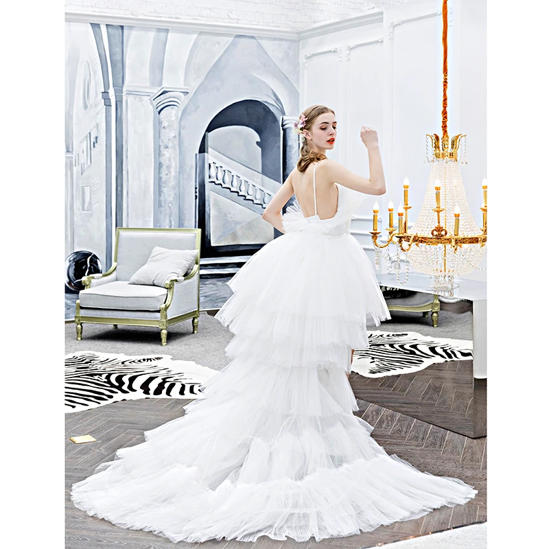Женское свадебное платье со шлейфом He's Bride белое короткое с открытой спиной и