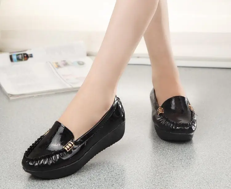 Free shipping heavy-bottomed platform shoes patent leather casual simple wild bow flat candy Peas |