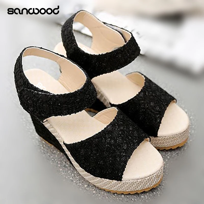 Лидер продаж Новинка Модные женские пляжные сандалии из искусственной кожи на