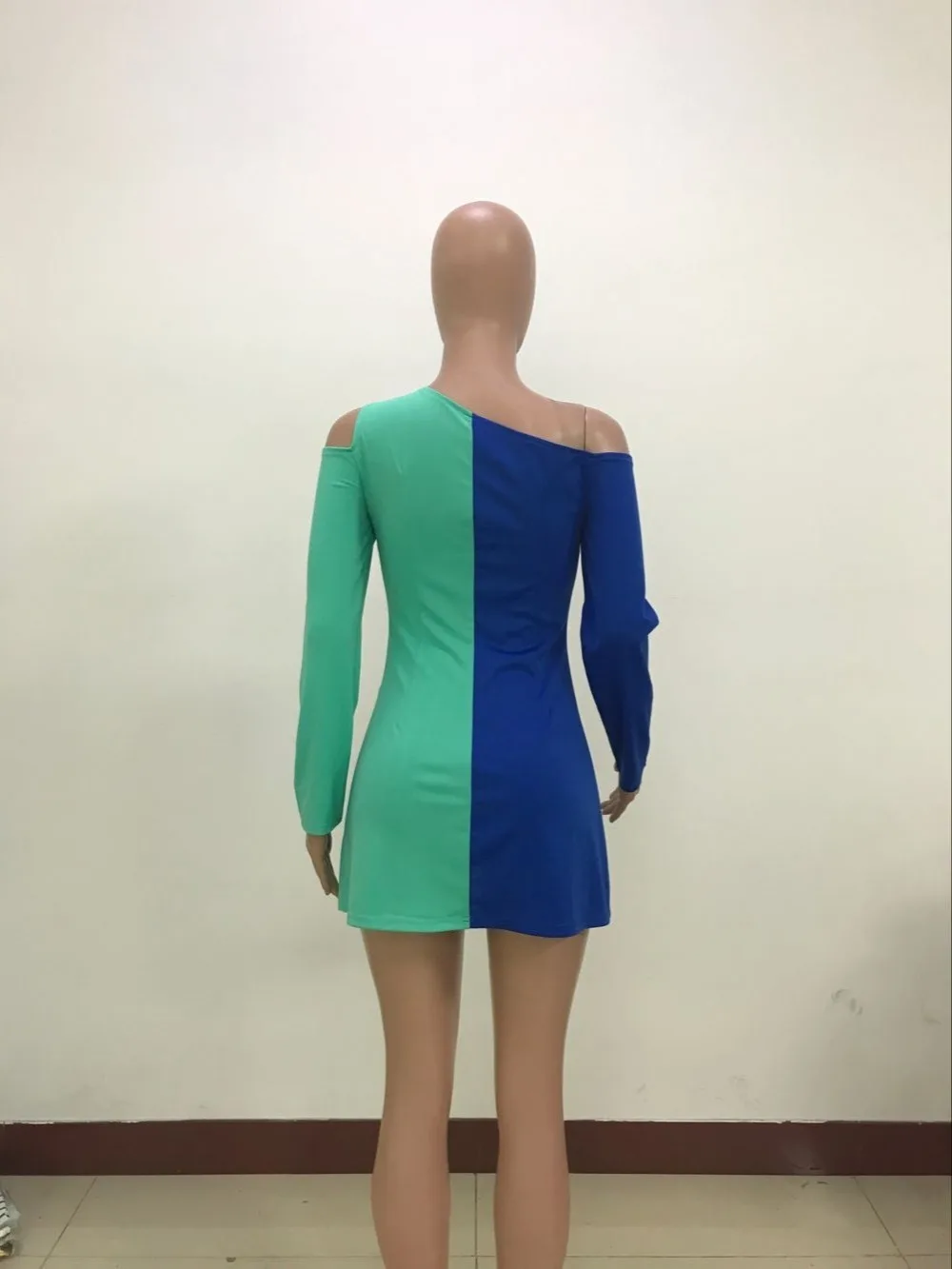 Женский комплект с открытыми плечами и асимметричной горловиной повседневный