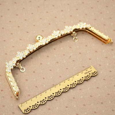 Оптовая продажа металлическая ручка 22 см рамка для кошелька с кристаллами