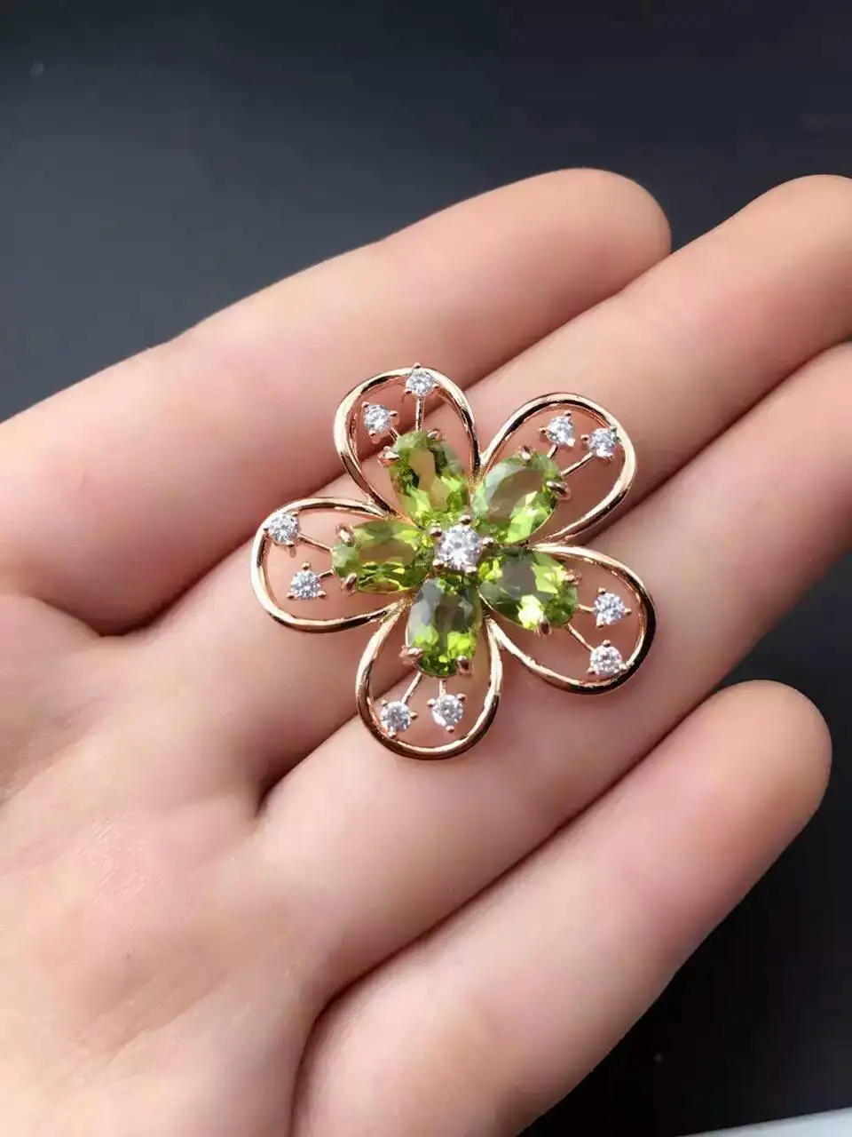

natural peridot stone pendant S925 silver Natural olivine Pendant Necklace trendy Elegant Flowers peach women party fine jewelry