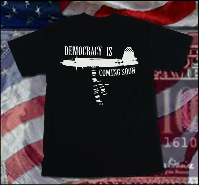 Футболка с надписью Democracy is Coming США ЦРУ террор война тату fbi isis freedom antifa | Мужская