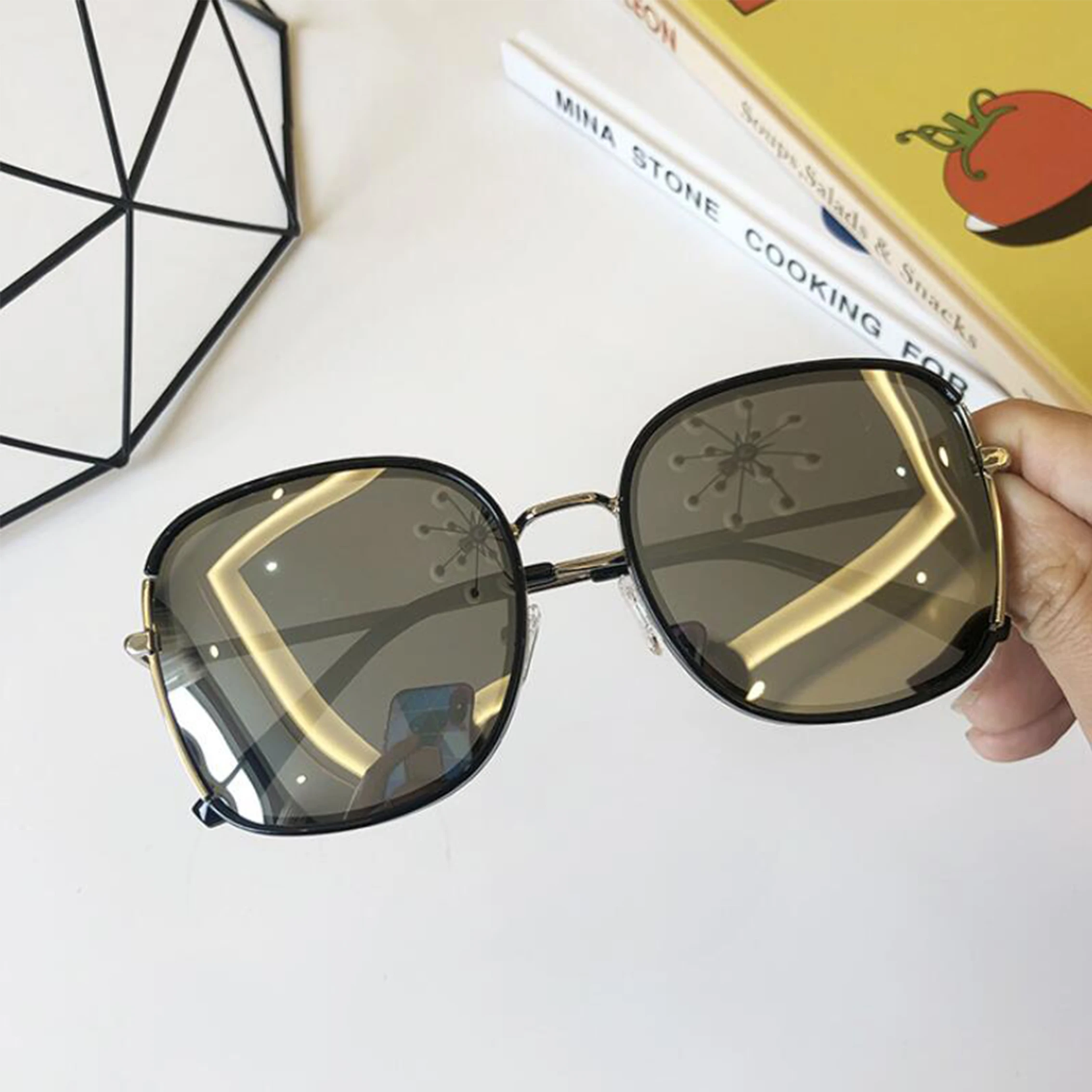 Очки солнцезащитные женские поляризационные модные брендовые дизайнерские очки