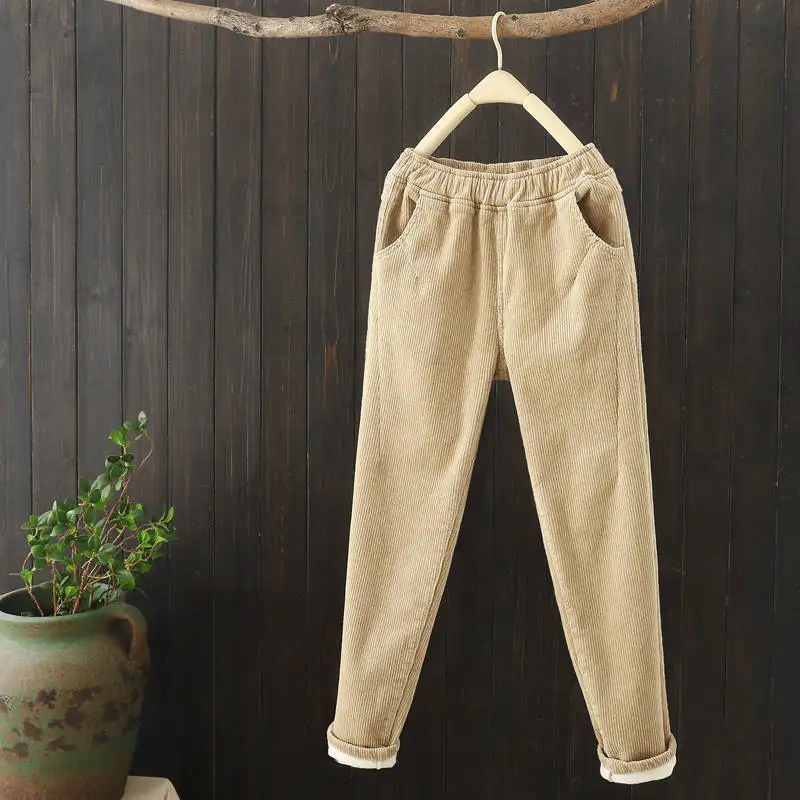 beige khaki Вельветовые брюки женские с эластичной талией осенние зимние брюки женские плюс бархатные шаровары длинные брюки женские большие размеры XXXL C5656 - Цвет: beige khaki