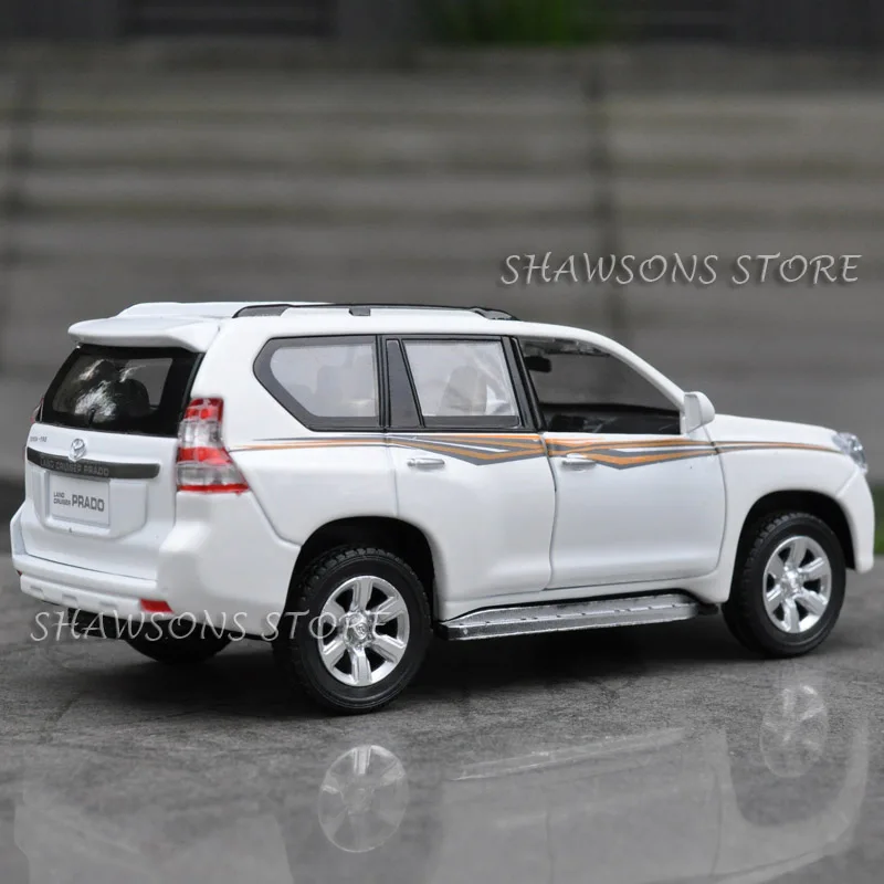 Литая металлическая модель автомобиля 1:32 для Toyota Land Cruiser Prado SUV игрушка со звуком