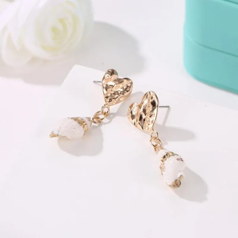 Натуральные раковины золотистые серьги-подвески серьги в форме сердечка для