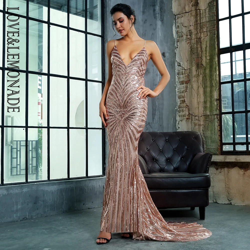 Женское платье с блестками LOVE & LEMONADE золотистое длинное глубоким v образным