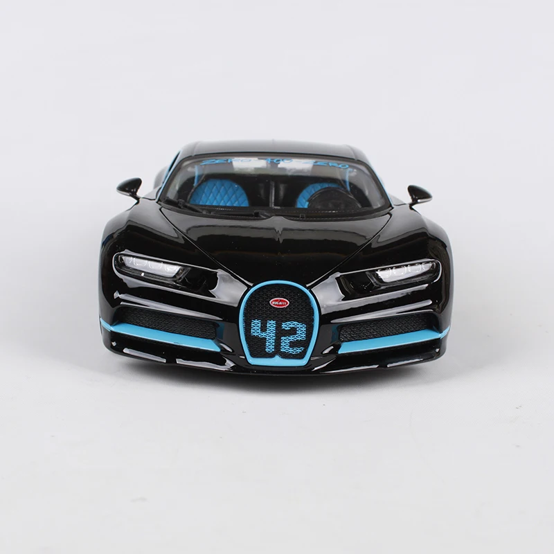 Bburago 1:18 роскошный автомобиль литье под давлением для Bugatti чугун цвет 252*120*65 модель автомобиля крутой автомобиль Коллекционирование для мужчин 11040