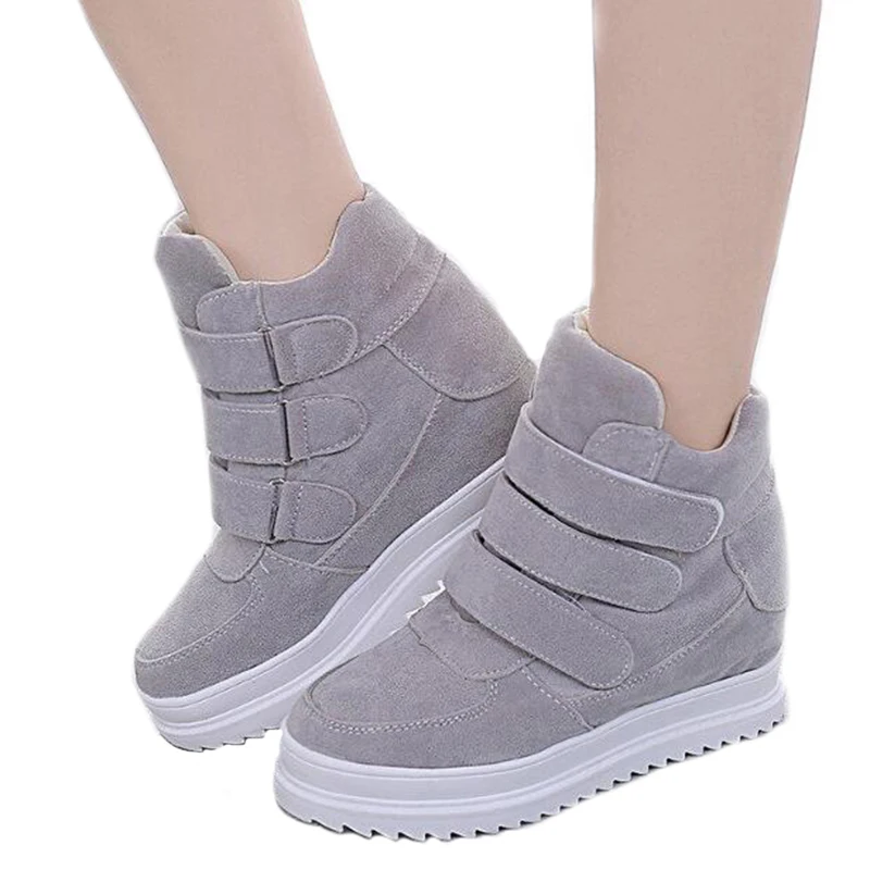 Женская обувь на платформе covoyar модная повседневная из флока скрытом каблуке в