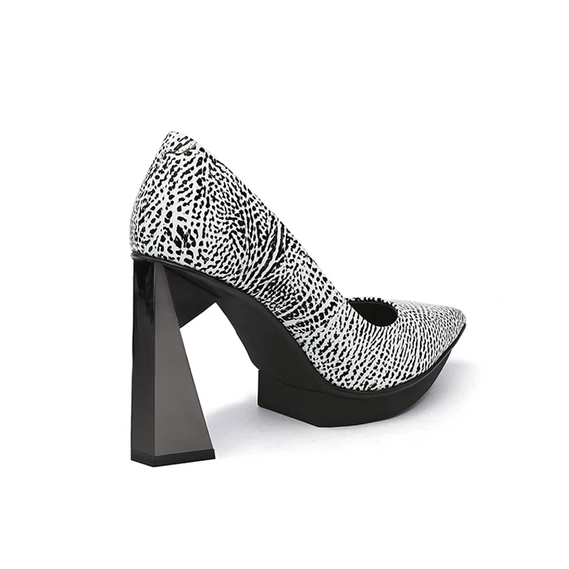 Пикантные женские туфли лодочки на платформе и очень высоком каблуке 11 см
