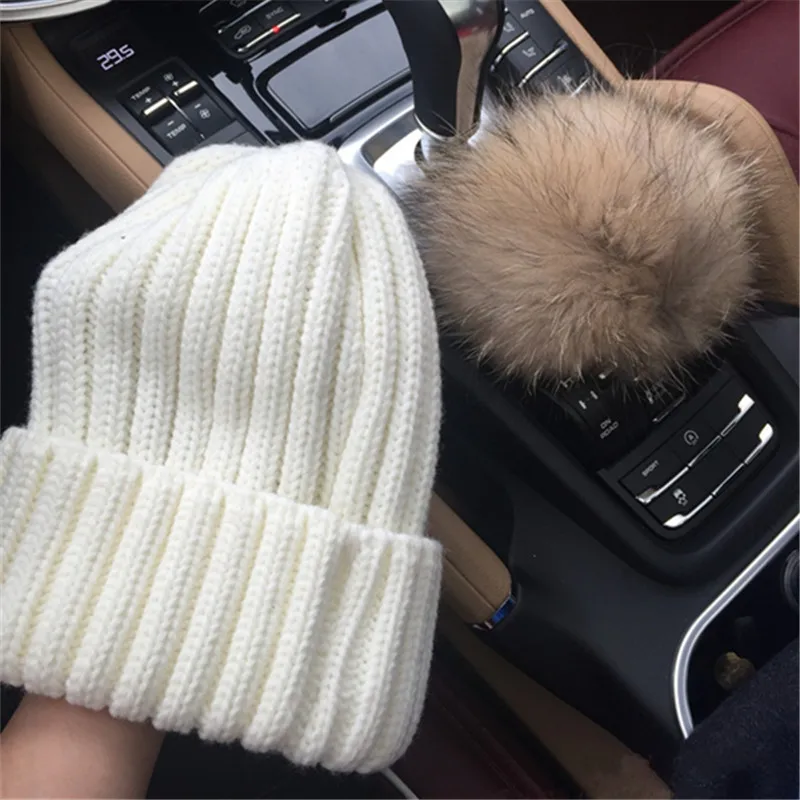 Реальные на искусственном меху бубонами вязанные зимние женские шапки подарок
