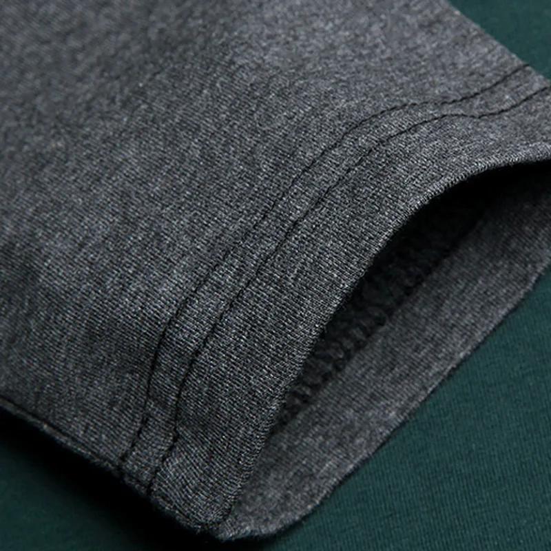 Мужская футболка с круглым вырезом коротким рукавом и контрастными цветами |