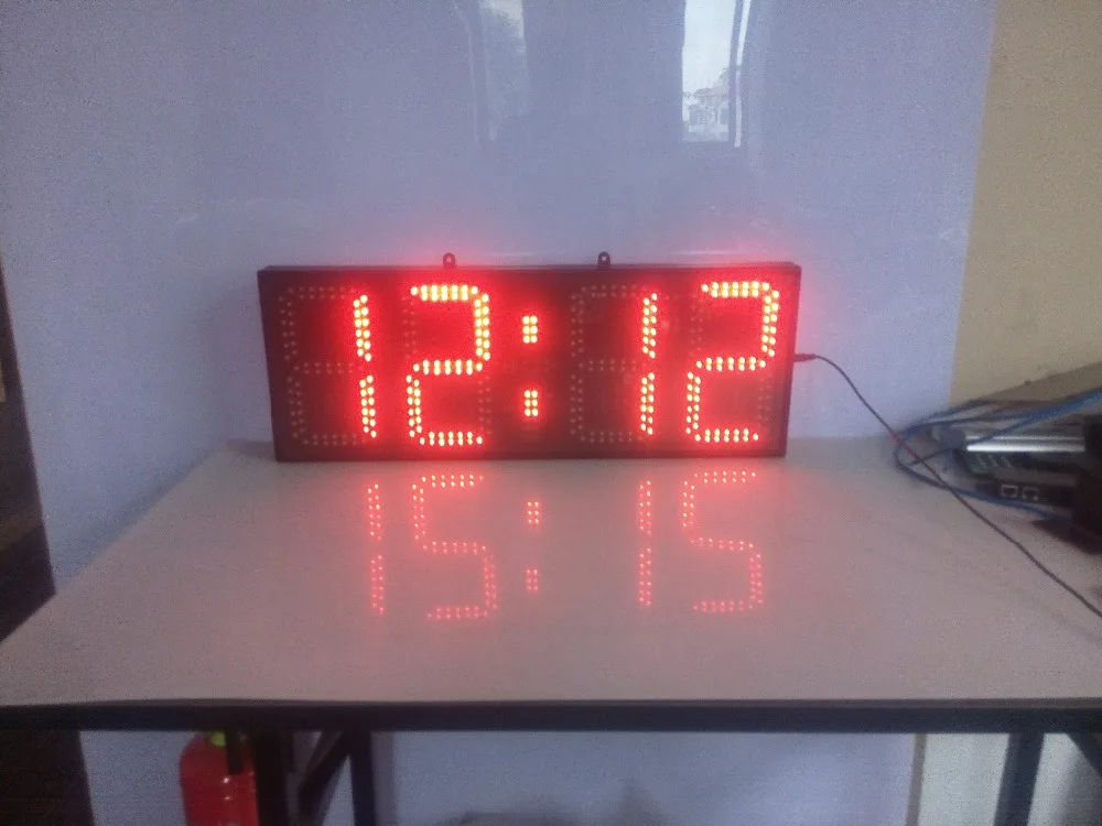 

Large Digital LED Wall Clock Home Decoration, Coordinated Universal Time / GPS Automatic Correcting Self-setting Self-adjusting